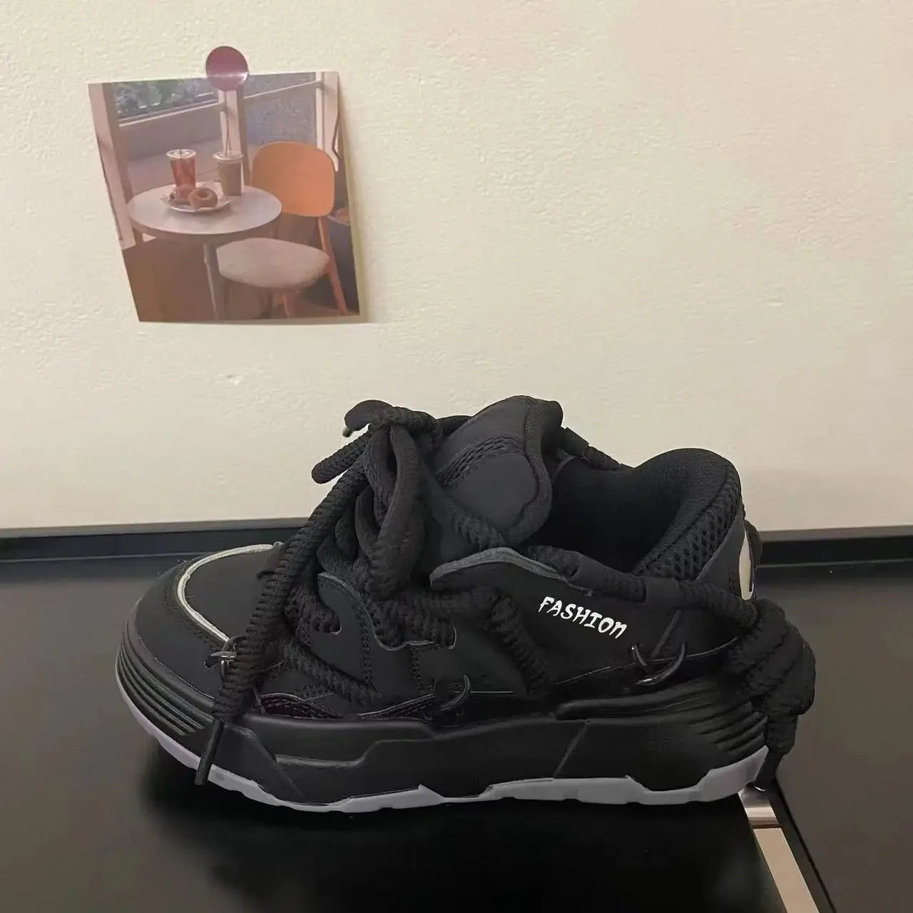 Retro Thick Bottom Athletic Shoes for Men Coupling Traction Trends High Rhythm Old Father Sport Shoes Dynamic Personality