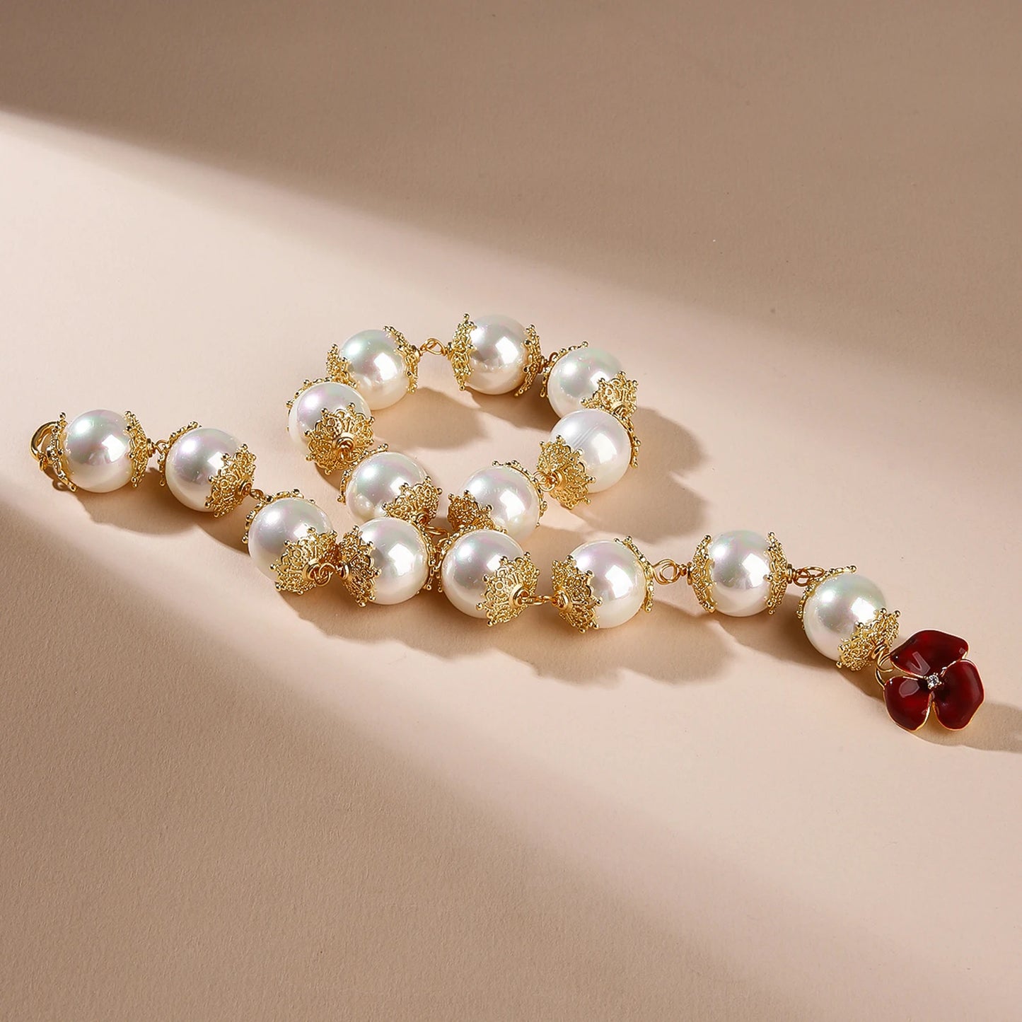 17mm White Shell Pearl Necklace Fashion Necklace Jewelry for Women Girls Weddings Parties