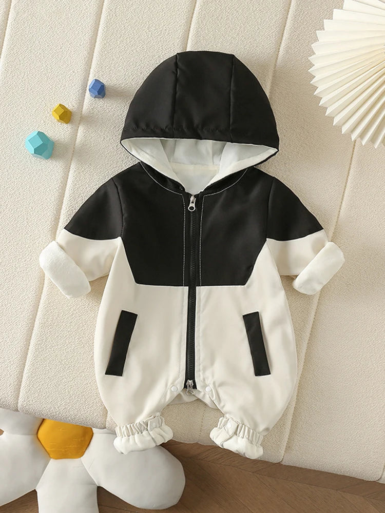 IYEAL Autumn and Winter New Baby Fleece Hoodie Splicing Color Korean Edition Coat for Baby Boys Handsome Stormtrooper jumpsuit