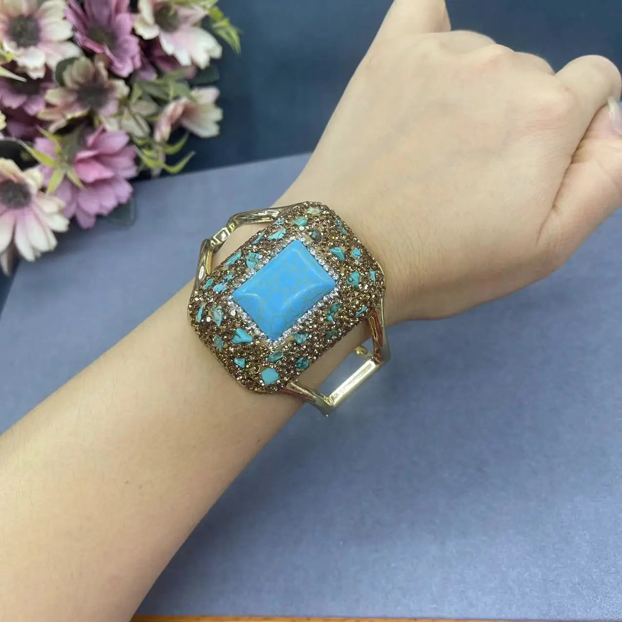 Vintage Turquoise Jewelry Fashionable Inlaid with Turquoise Jewelry Necklace Earrings Ring Bracelet for Women Party Gift
