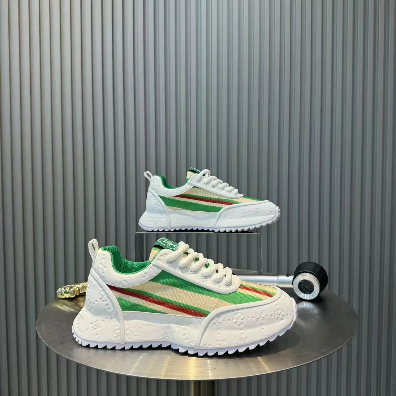 Leather Running Shoes Men Casual Shoes Outdoor Breathable Man Walking Lightweight Comfortable White Sneakers Tennis Sport Shoes