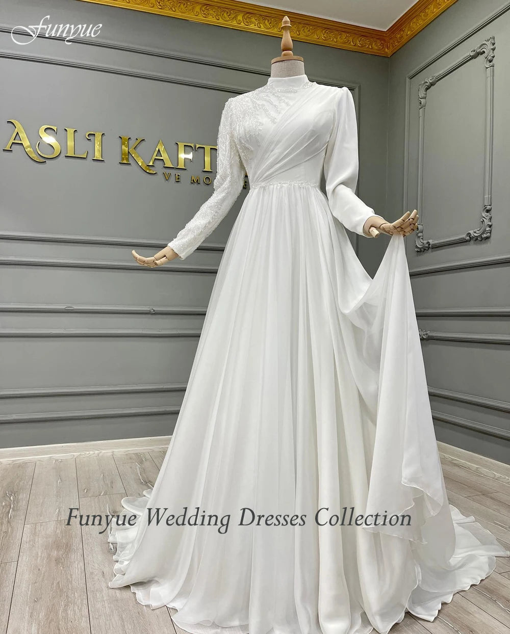 Customized Full Sleeve Muslim Wedding Dress 2025 New High Neck A-Line Chiffon Beading Bridal Gown for Bride To Be Robe De Mariée