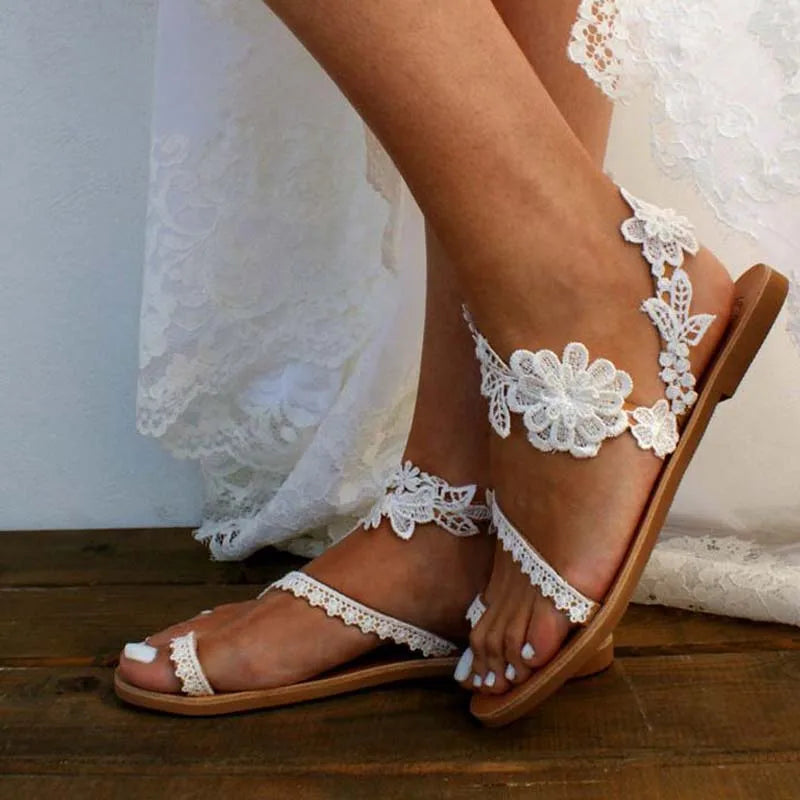 2025 White Lace Sandals Women Flip Flops Flat Sandals Women Bohemia Beach Shoes Women Plus Size Summer Fashion Woman WSH3628