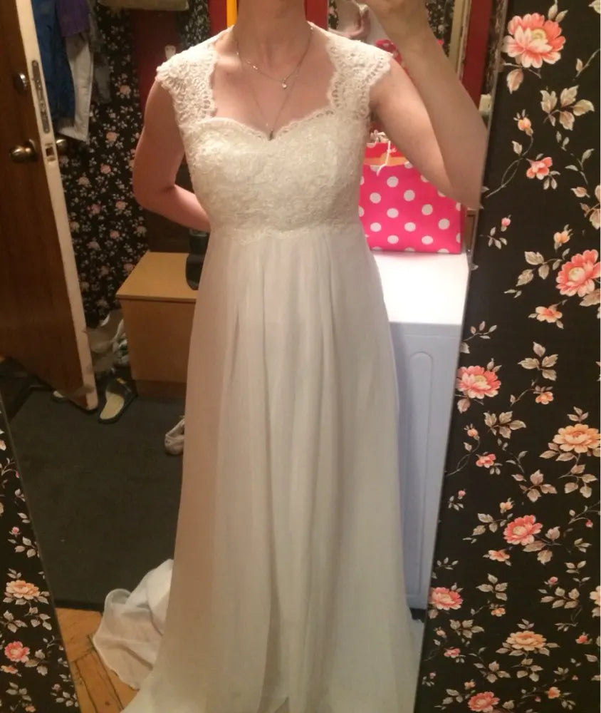 Cheap Beach Wedding Dresses Vestido De Noiva Cap Sleeve Sweetheart Empire Chiffon Bridal dress Lace Pregnant Weding Dress
