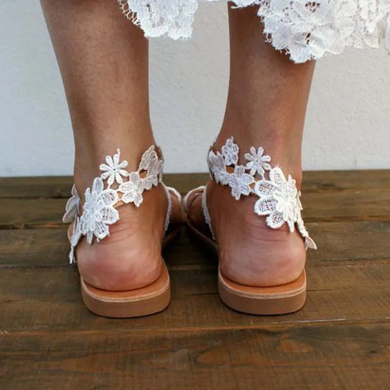 2025 White Lace Sandals Women Flip Flops Flat Sandals Women Bohemia Beach Shoes Women Plus Size Summer Fashion Woman WSH3628