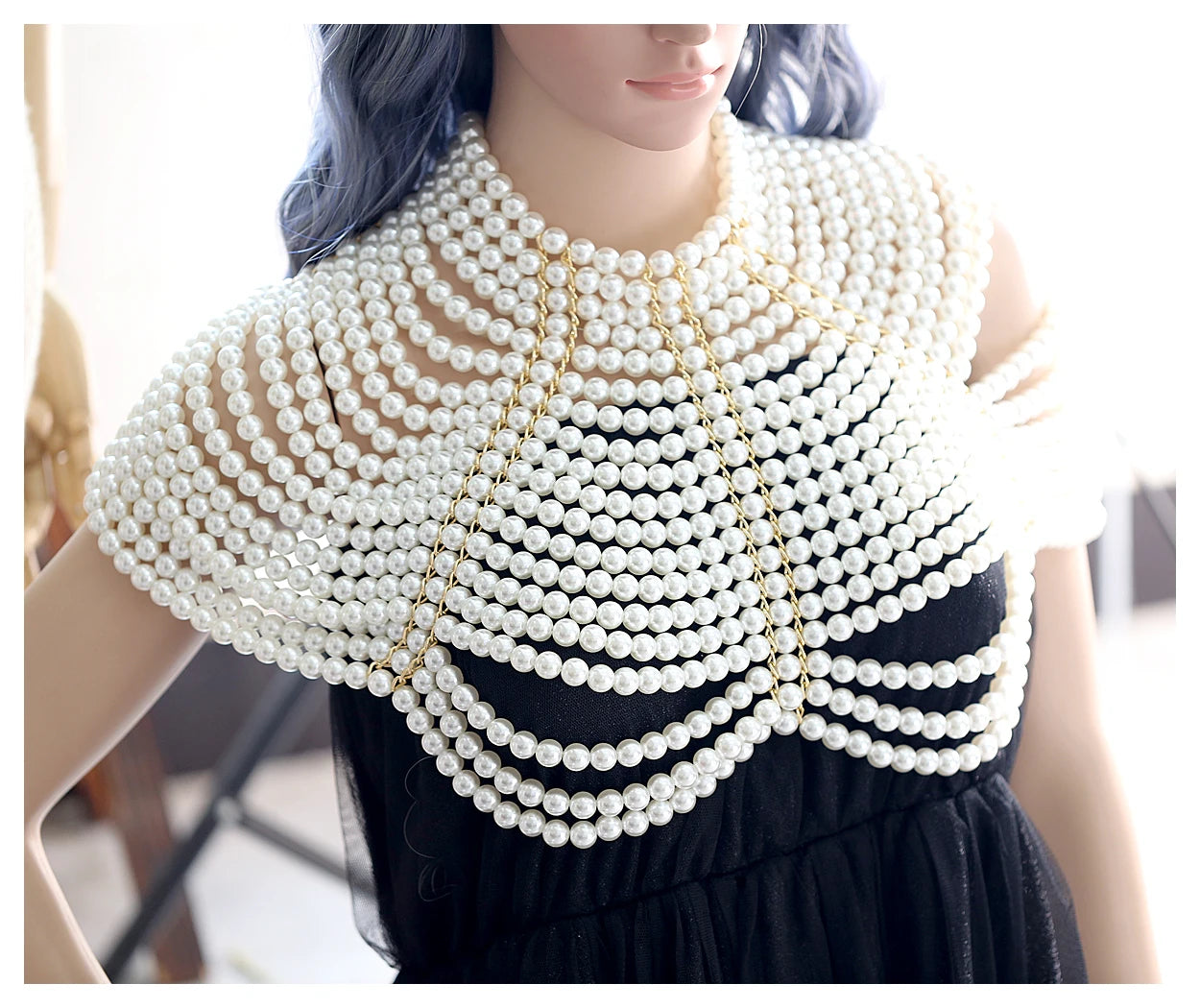Luxury Women's Pearl Body Chain Necklaces Collar Shoulder Fashion Tops Beaded Necklaces Popular Jewelry Accessory