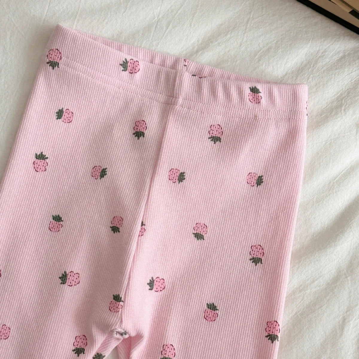 Baby Clothing Sets Autumn Cotton Cute Strawberry Print 2 PCS Kids Sets Sport Baby Girls Clothes Top+Pants 1-3 Years
