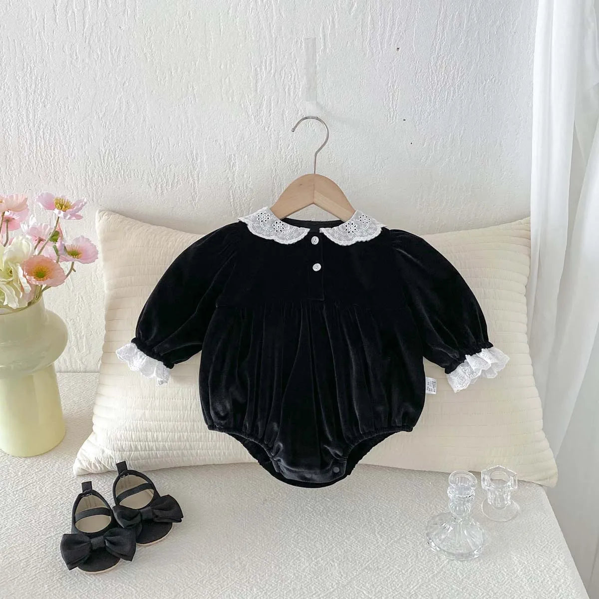 Spring and Autumn Baby Girl Black Lace Crew Neck Jumpsuit, Baby Girl Autumn Long Sleeve Dress Jumpsuit, Very Suitable for Going Out