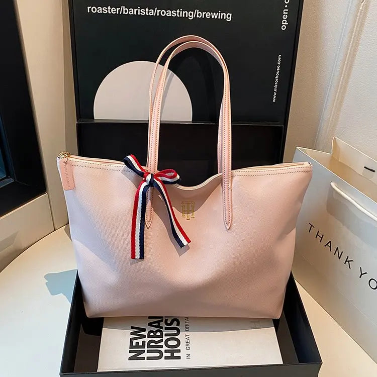 Vintage Elegant Diaper Bag: Luxury Crossbody Handbag For Women With Designer Letter Logo And Large Capacity Tote Function