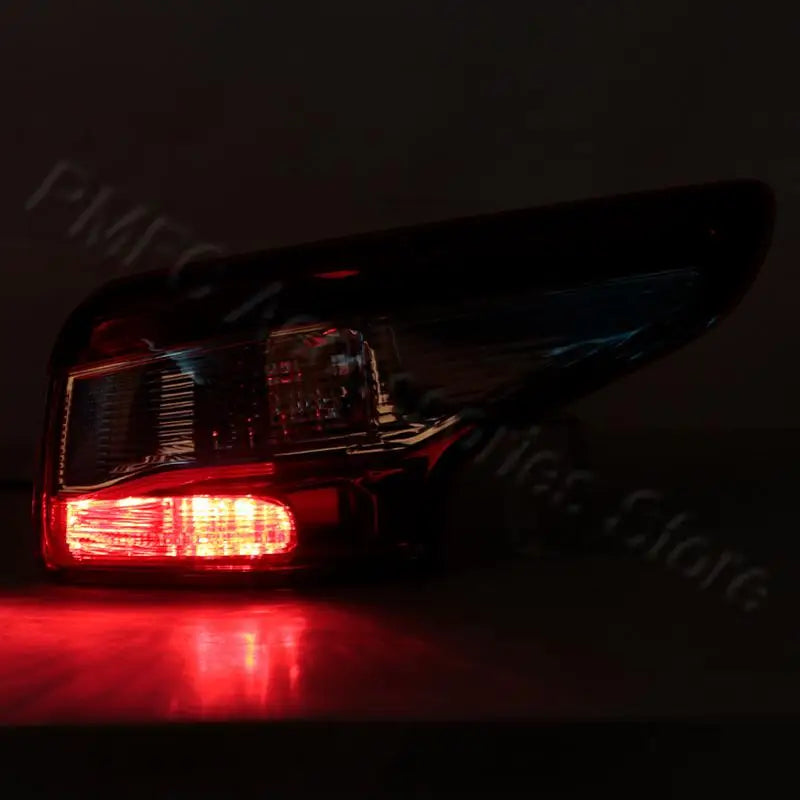Car Tail Light Assembly Rear Turn Signal Light Stop Brake Lamp Fog Lamp For Nissan Qashqai 2014-2016 26555-4EA5A,26550-4EA5B