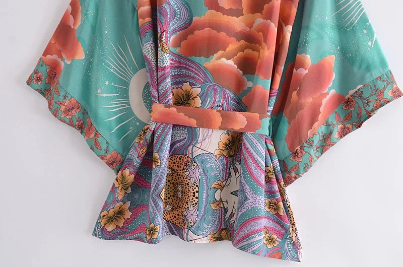 Happie Queens Vintage Star and Moon Floral Print Sashes Women Bohemian V Neck Batwing Sleeves Happie Short Robe Kimono