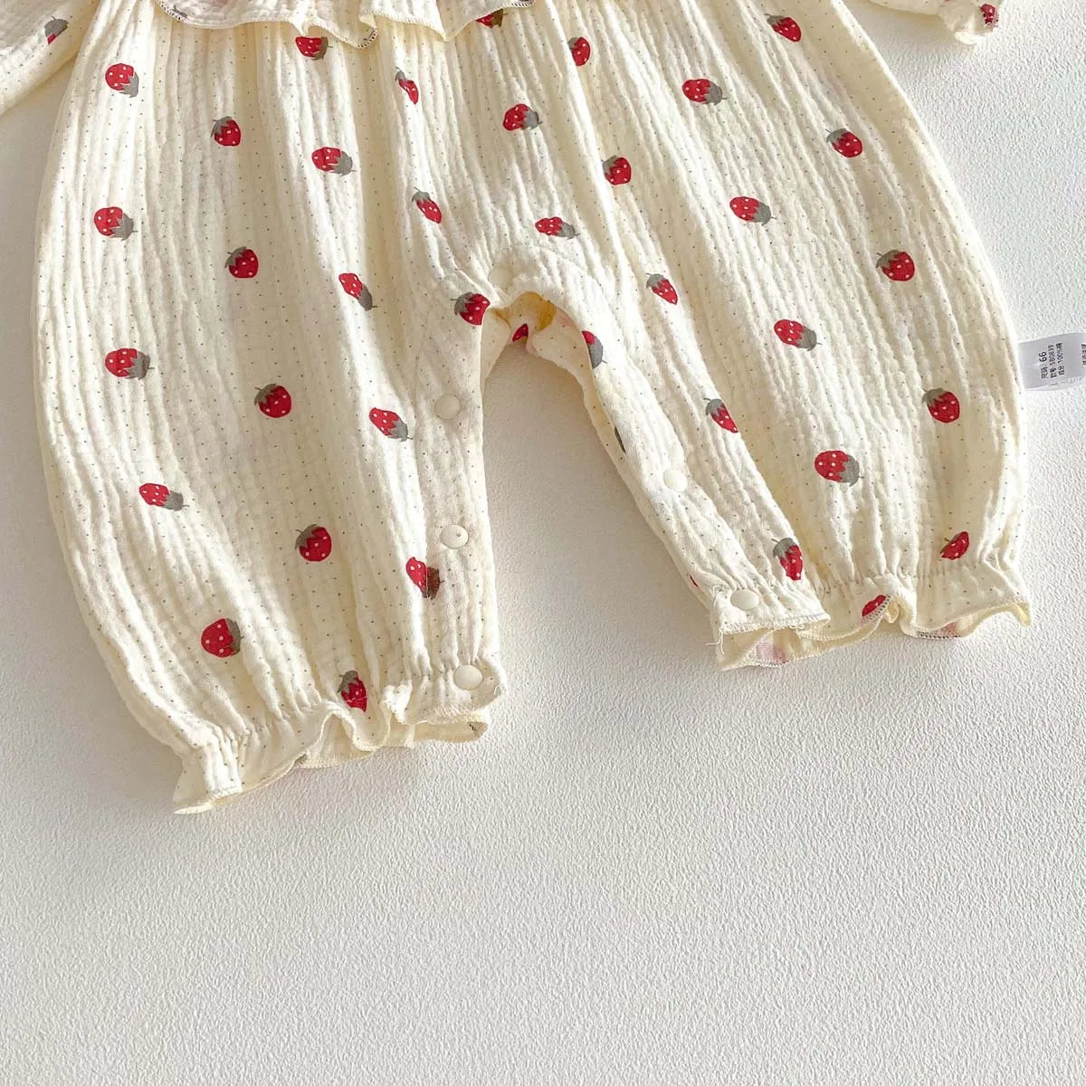 Instagram Spring and Autumn Baby Princess Jumpsuit Baby Girl Cherry Cotton Long Sleeve Jumpsuit, Perfect for Going Out.