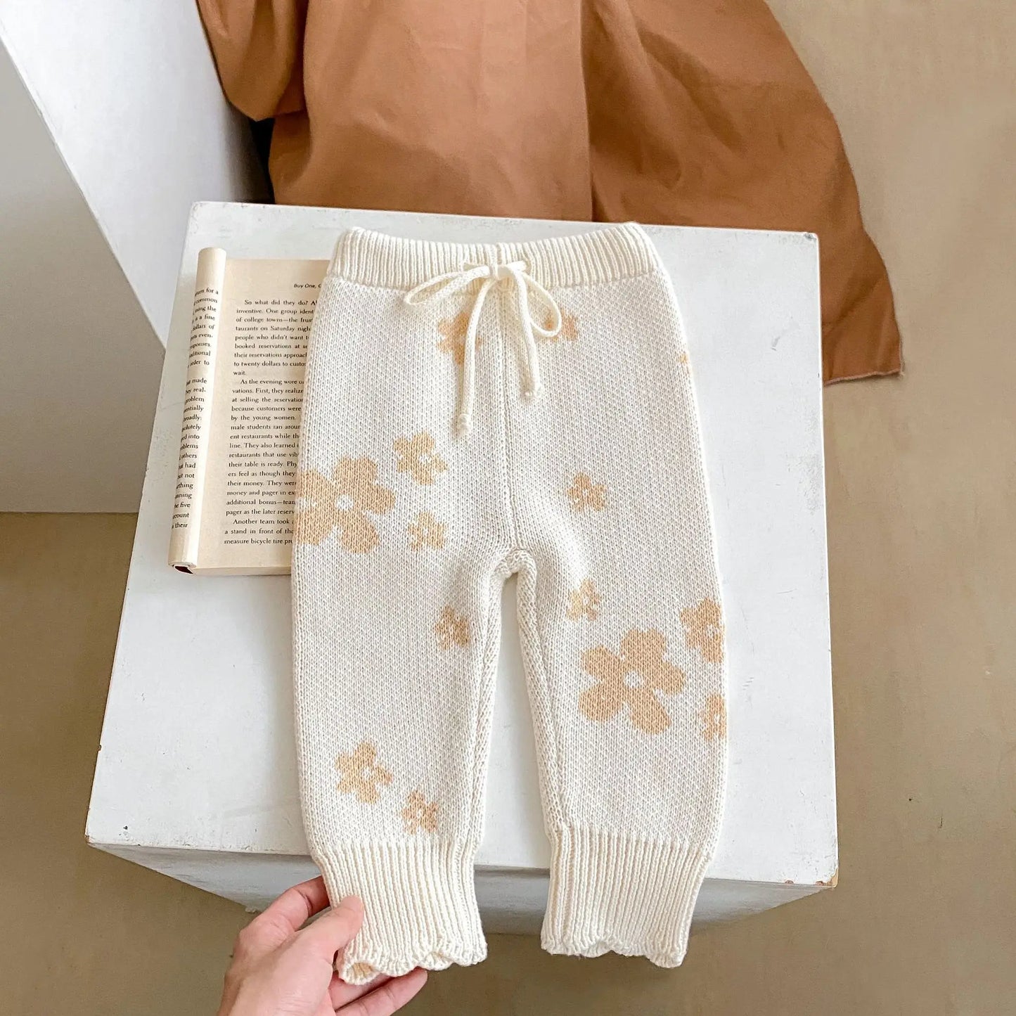 Baby Clothing 2025 Autumn Winter New Fashionable Casual Simple Sweet Floral Jacquard Coat Knitted Pants Hat Socks Kids Clothes