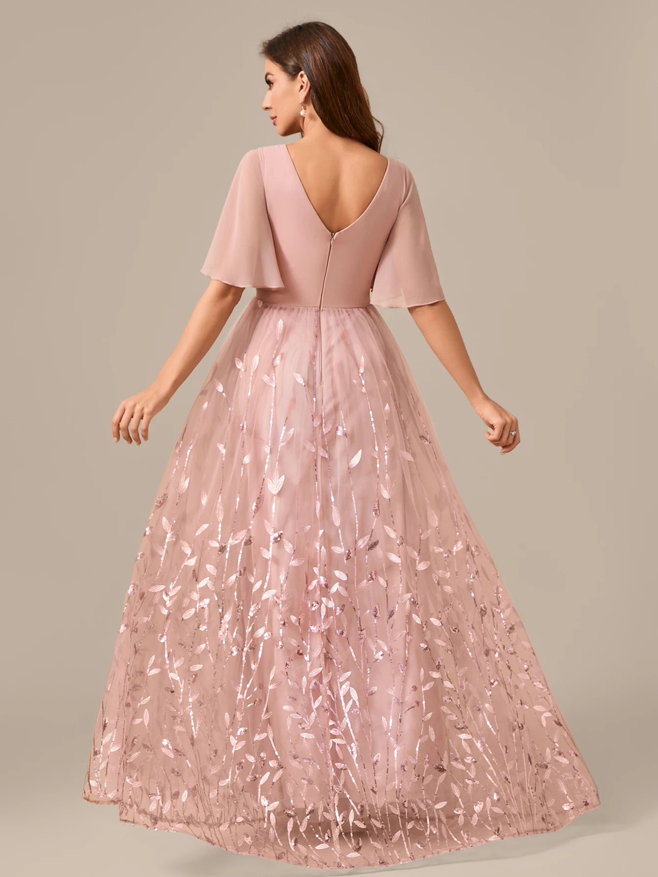 UNITHORSE Random Cutting V-neck Lace-Trimmed Sleeves Chest Pleats Leaf Pattern Tulle Patchwork Evening Dress