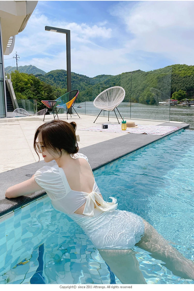 2026 New Women's One-Piece Swimsuit Short Sleeve Thermal Spring Soaking Slimming Waist Cinching Small Chest Student Tie-Bind