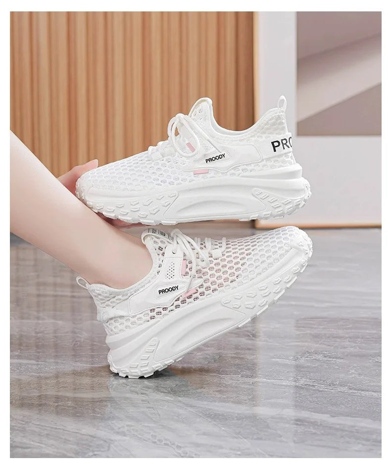 Breathable Women Running Shoes Lightweight Female Sports Shoes Fashion Tennis Outdoor Soft Lace Up Women's Sneakers Q110