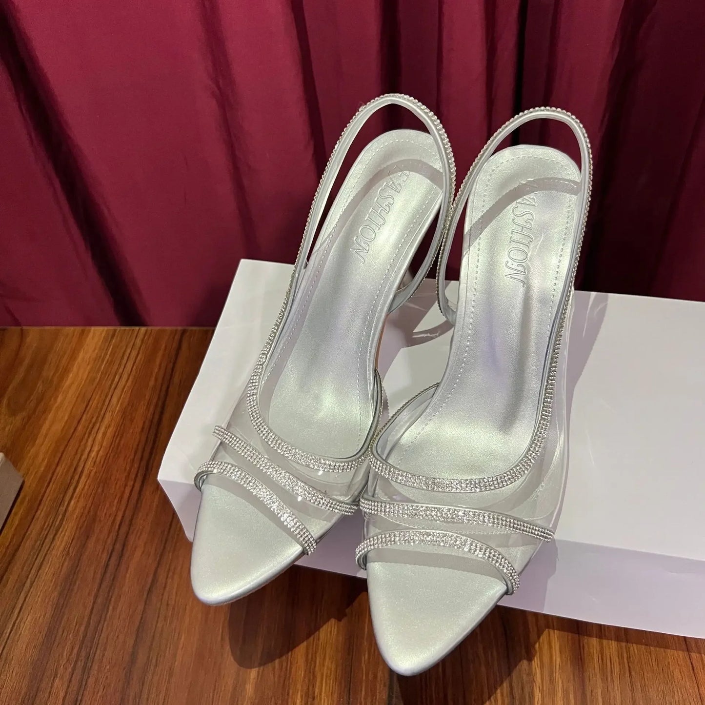 Transparent Water Diamond Women's Sandals Summer 2025 New Style Versatile Fish Mouth Pointed Toe Elegantly Exposed Toe Stiletto