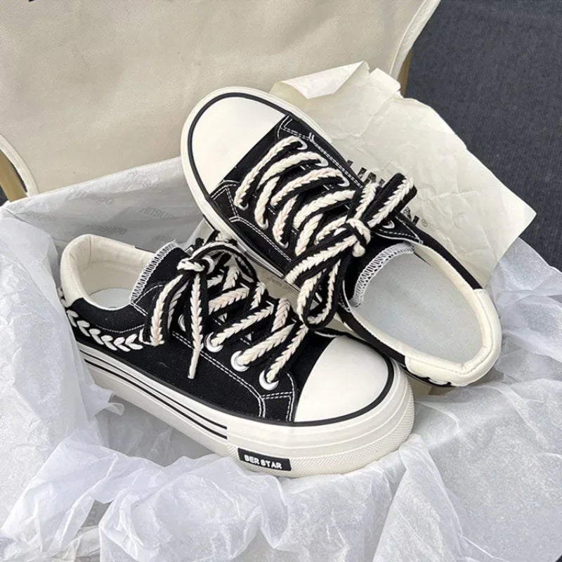 Women Platform Canvas Shoes Height Increasing Chunky Sneakers for Youth Girls Outdoor Trainers Female Ladies Thick Sole Footwear