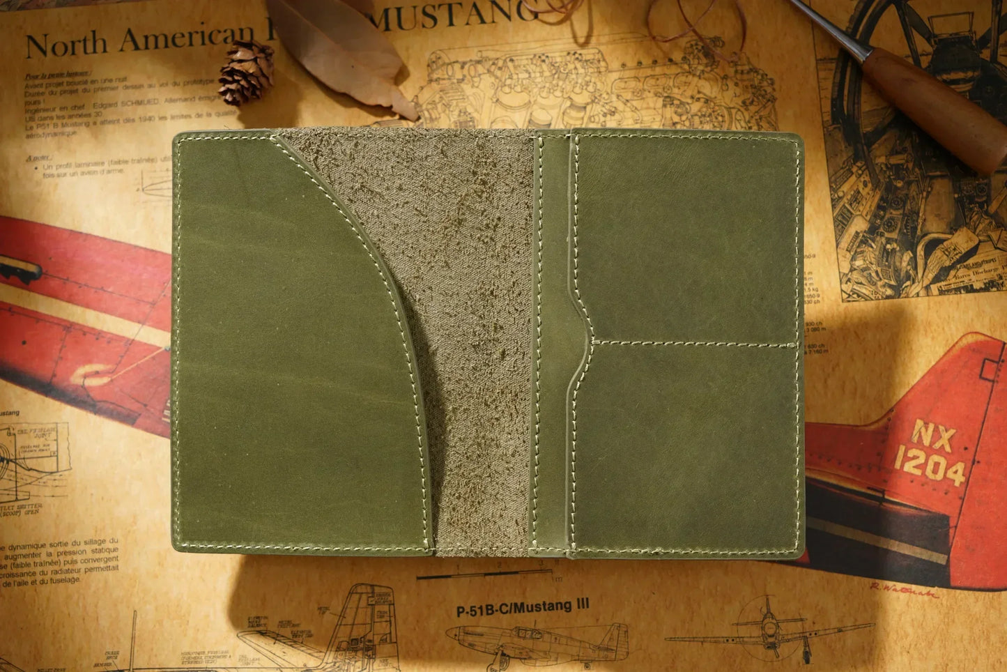 Leather Passport Holder for Travel Essentials, Slim Passport Cover Case Travel Wallet Bifold Credit Card Bag for Women Men