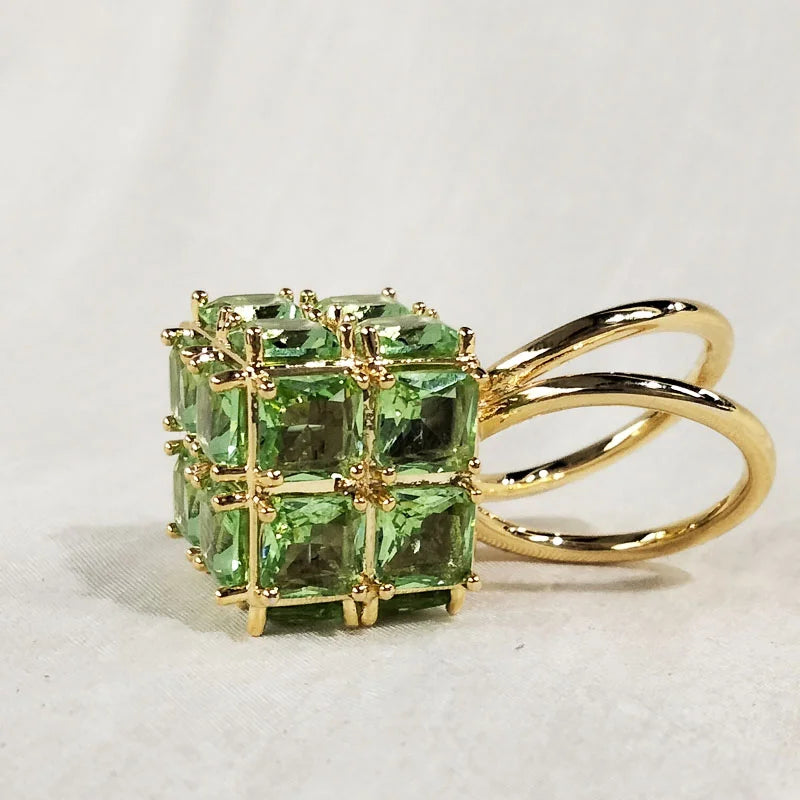 Pyramid Ring Charms Stainless Steel Irregular Fine Cut Crystal Luxury Jewelry Ring Cocktail Ring Romantic Fashion Gift for Women