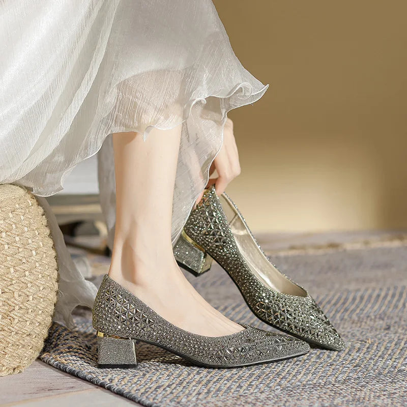 Sequines Cloth Gold rivets pumps women pointed toe glitter med-high heels shoes metal heeled female tacones elegant OL shoes