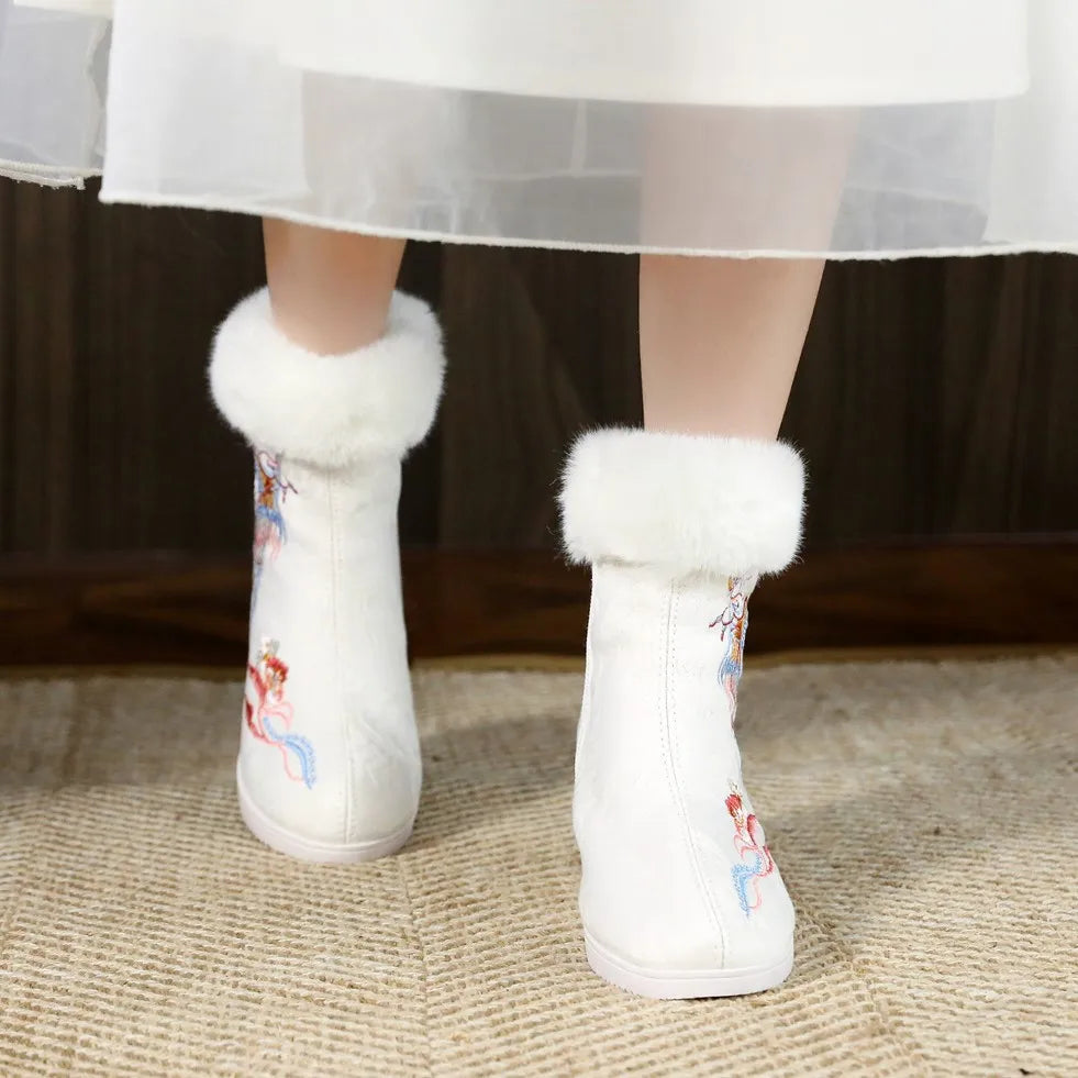 Winter Fashion Shoes Embroidered Fur Boots For Woman Bota Ancient Costume Botines Para Mujeres Hanfu Women's Boots Botas Mujer