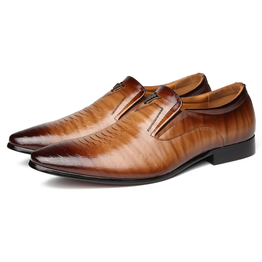 Retro Men's Dress Shoes Summer Casual Office Business Shoes Pointed Toe Leather Shoe Flat Slip-on Shoes for Men Luxury Loafers
