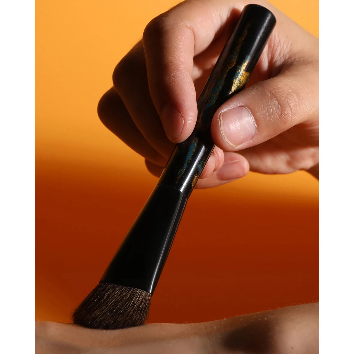 DS09(HS) Professional Handmade Make Up Brush 3D Triangle Blush Brush Pine Squirrel Goat Hair Raw Lacquer Handle Makeup Brushes