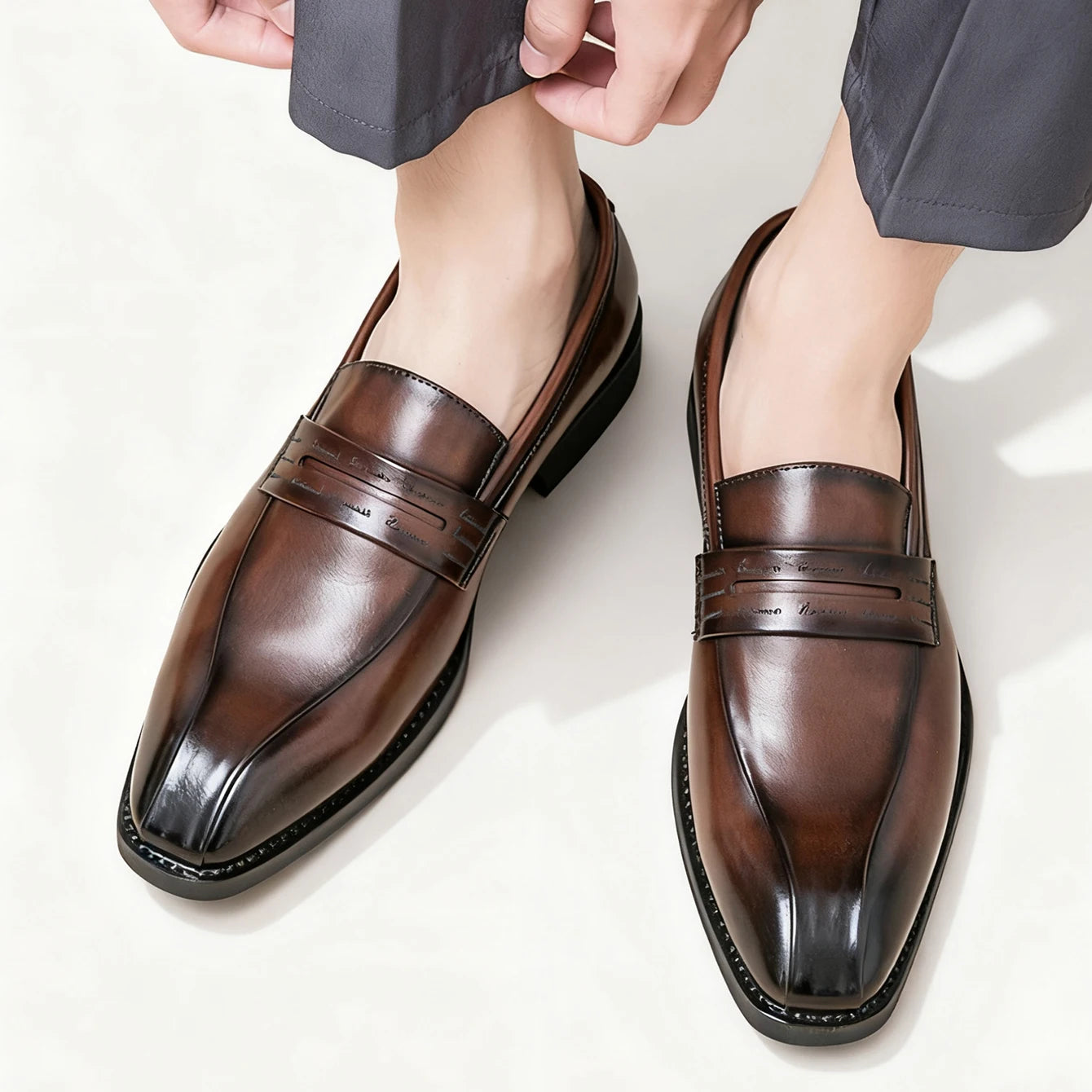 Men's Formal Leather Shoes British Style Oxford Slip On Loafers Breathable Non-Slip Business Dress Wedding Office Daily Commute