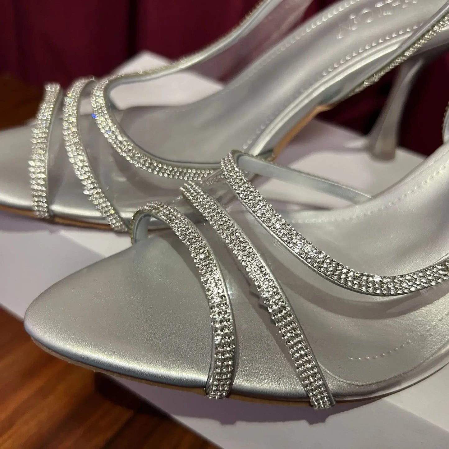 Transparent Water Diamond Women's Sandals Summer 2025 New Style Versatile Fish Mouth Pointed Toe Elegantly Exposed Toe Stiletto
