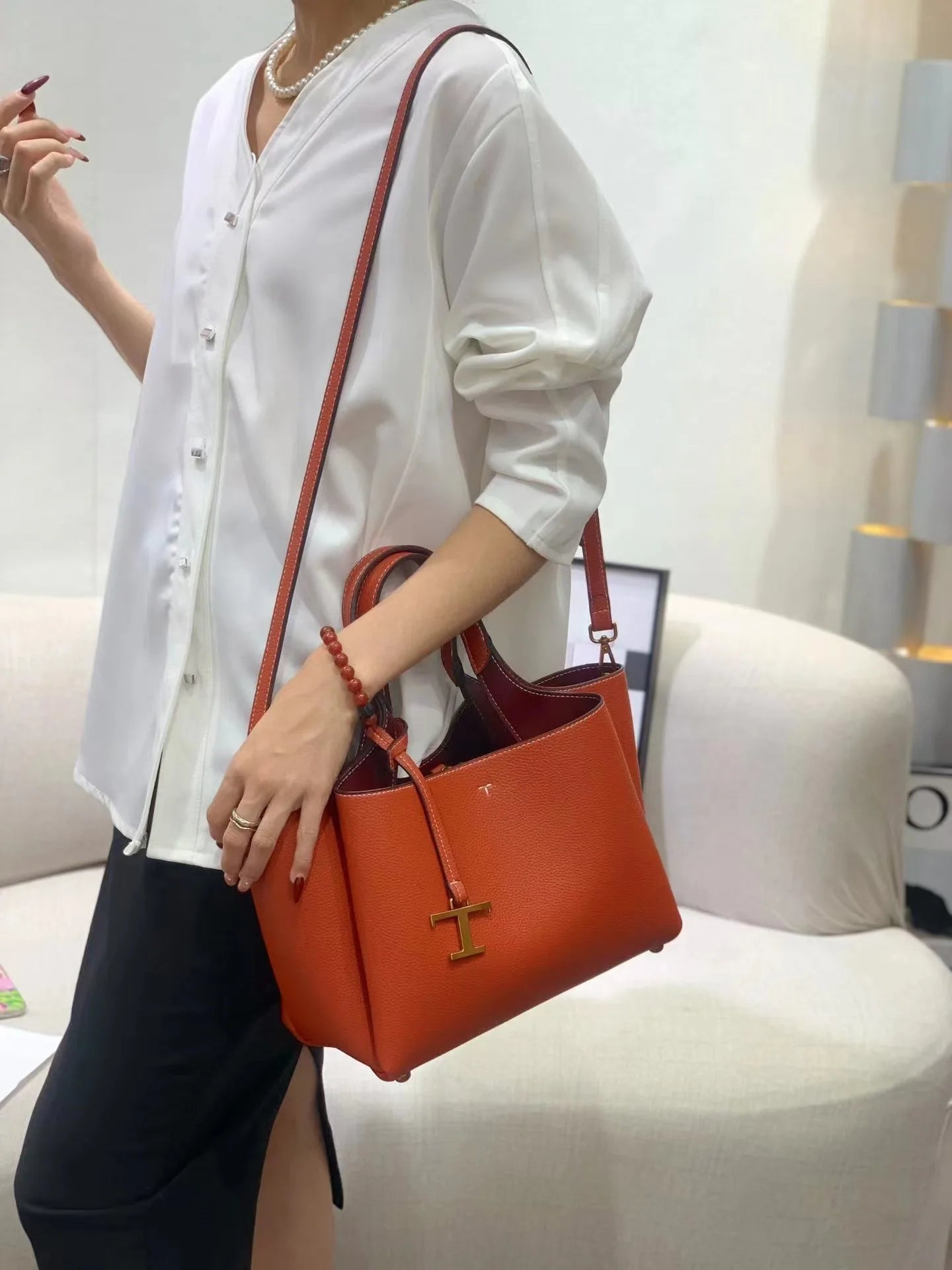 Fashionable Minimalist Diaper Bag: Elegant Crossbody Messenger Bag For Women With Luxury Designer Logo And Large Capacity