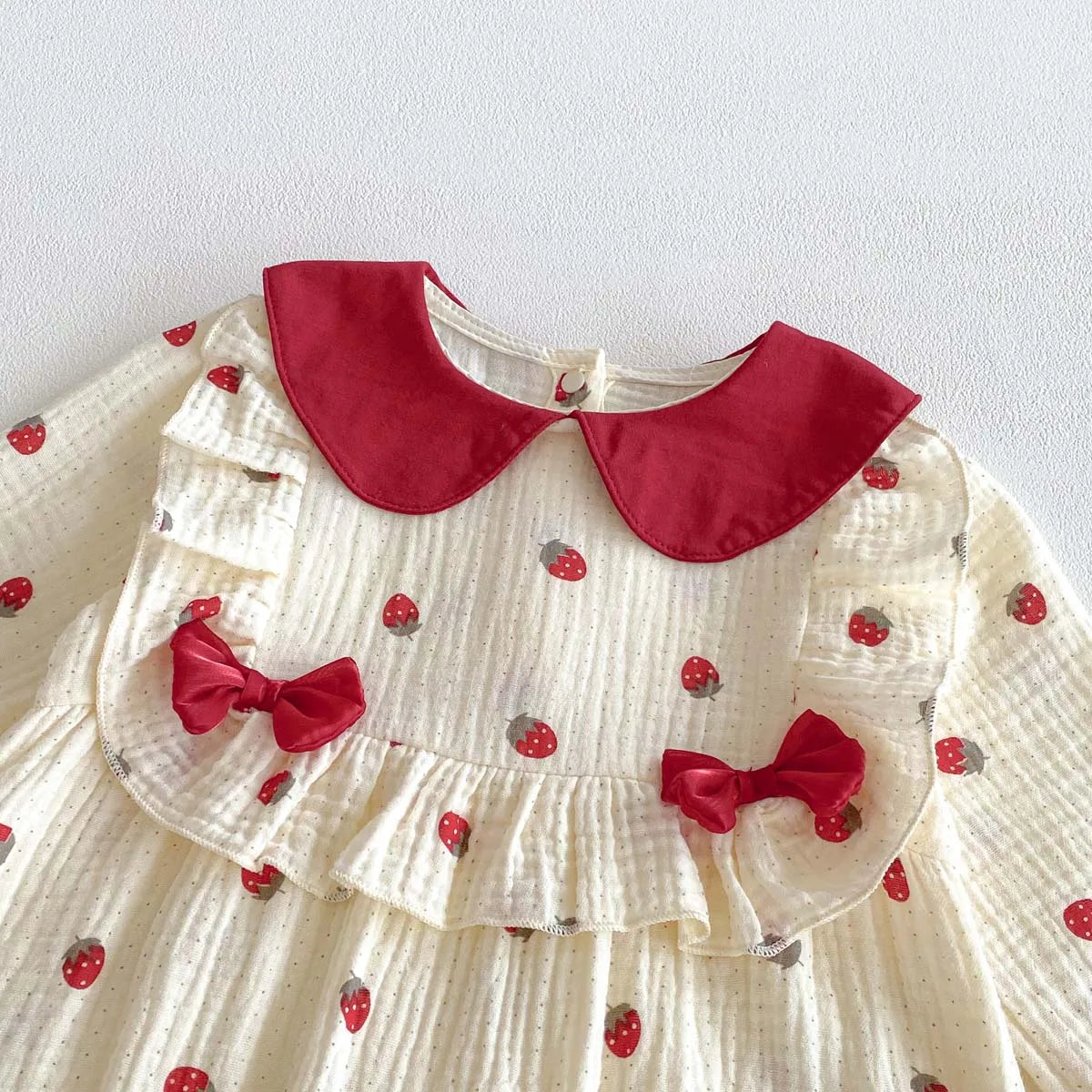 Instagram Spring and Autumn Baby Princess Jumpsuit Baby Girl Cherry Cotton Long Sleeve Jumpsuit, Perfect for Going Out.