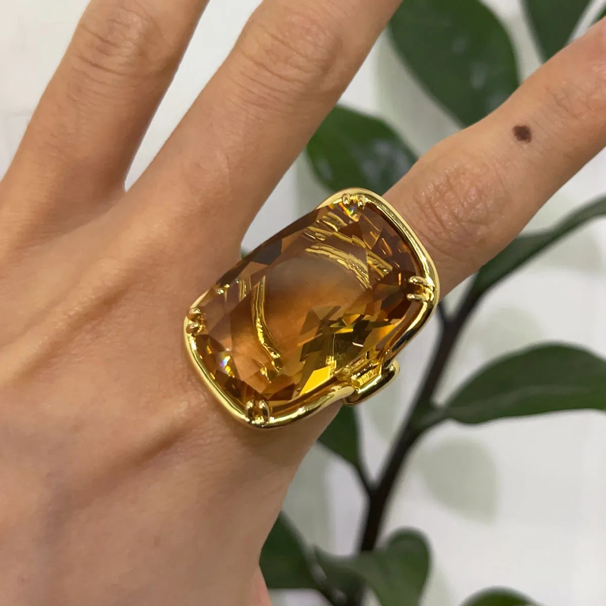 Rings Sales Trend Luxury Brand High Quality Jewelry Original Shiny Christmas Birthday Cocktail Party Engagement Gift for Women