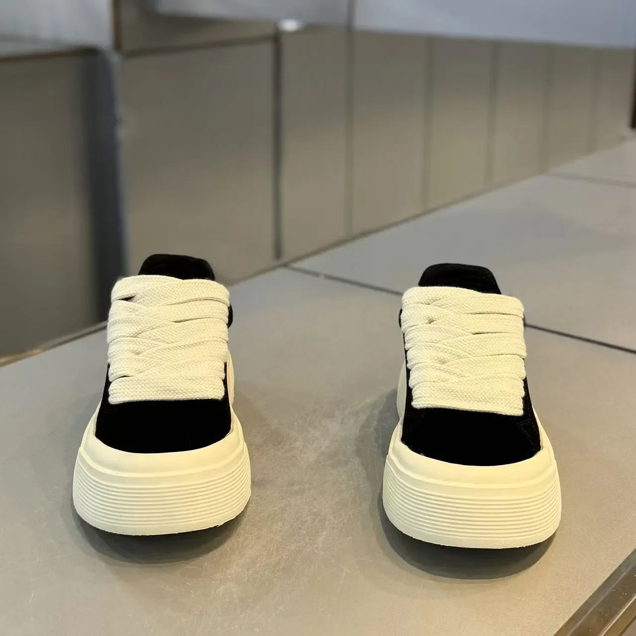Men Vulcanized Shoes 2025 Autumn Outdoor Fashion Running Shoe Casual Sneaker Thick Sole Anti Slip Sport Shoes Zapatos Hombres