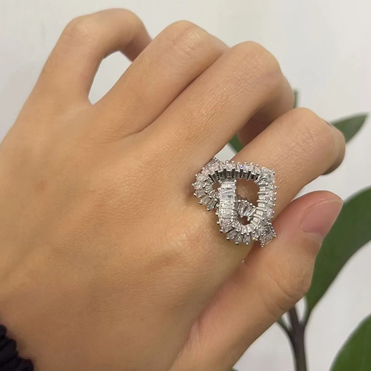 Rings Sales Trend Luxury Brand High Quality Jewelry Original Shiny Christmas Birthday Cocktail Party Engagement Gift for Women