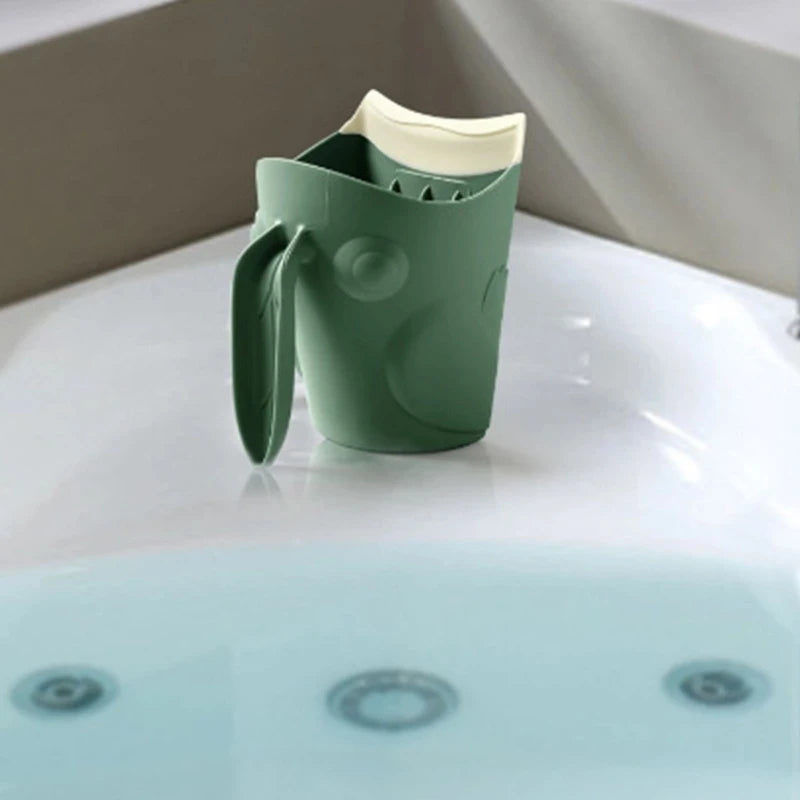 Baby Shampoo Rinse Cup Cute Frog Shape Infants Bath Cup Hair Shampoo Shower Cup for Kids Eyes Protection Washing Head Cup