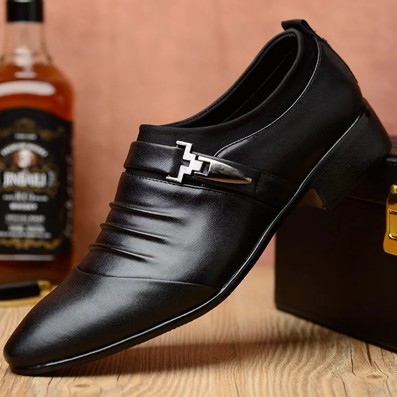 New Men's Slip-On Business Casual Shoes Large Size Fleece Lined Leather Shoes Wear Resistant Rubber Outsole Low Cut Ankle High