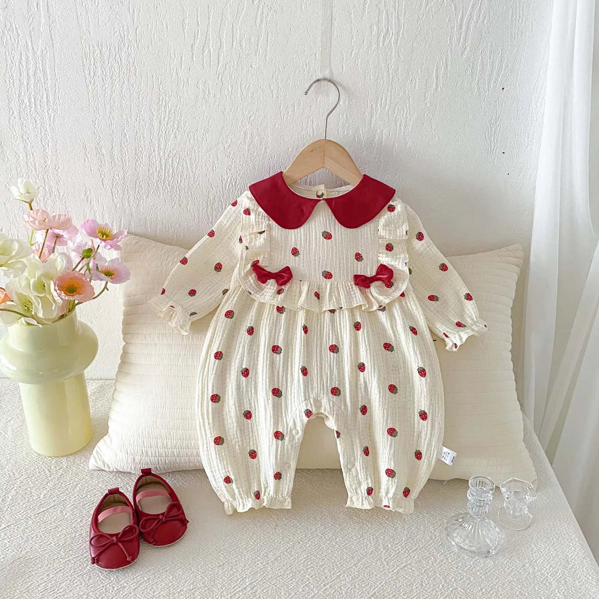 Instagram Spring and Autumn Baby Princess Jumpsuit Baby Girl Cherry Cotton Long Sleeve Jumpsuit, Perfect for Going Out.