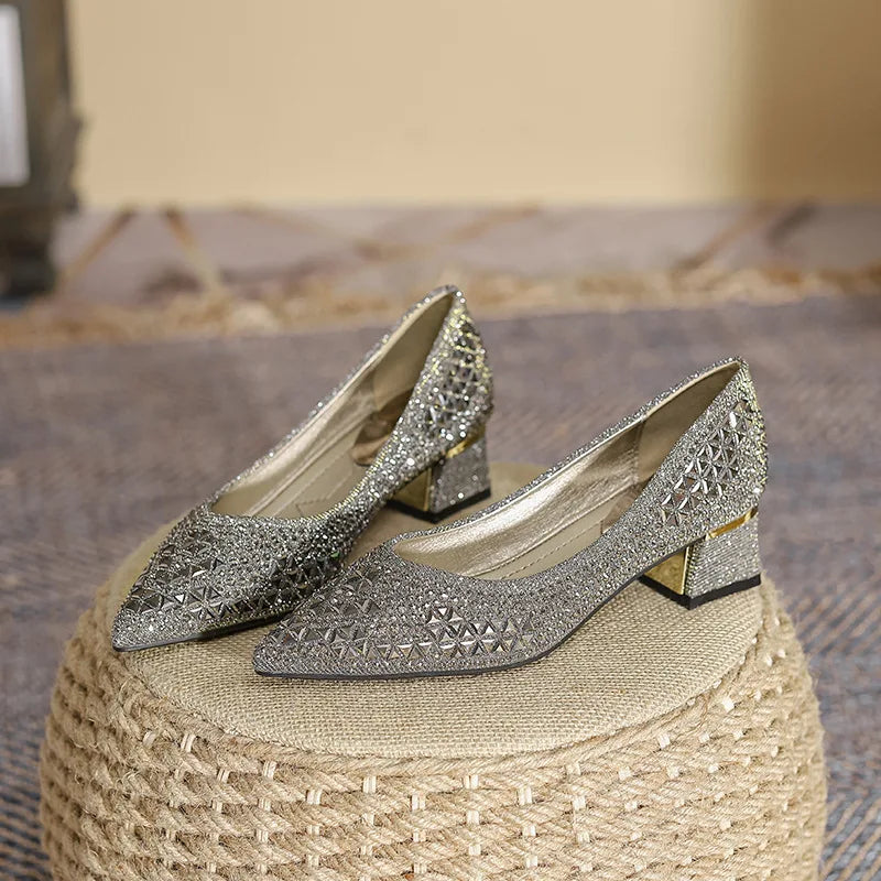 Sequines Cloth Gold rivets pumps women pointed toe glitter med-high heels shoes metal heeled female tacones elegant OL shoes