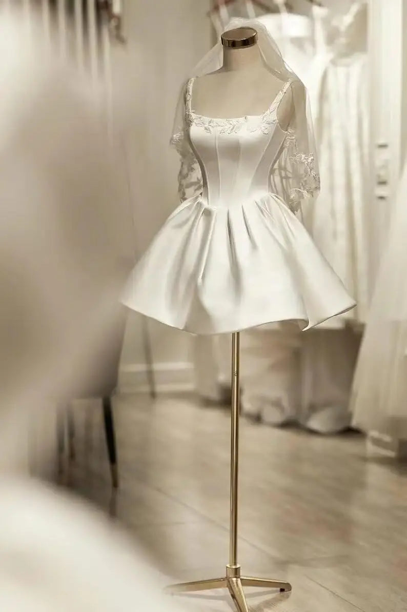 Satin Short Wedding Dresses for Bride Beach Spaghetti Straps Mini Tight Bridal Dress for Wedding