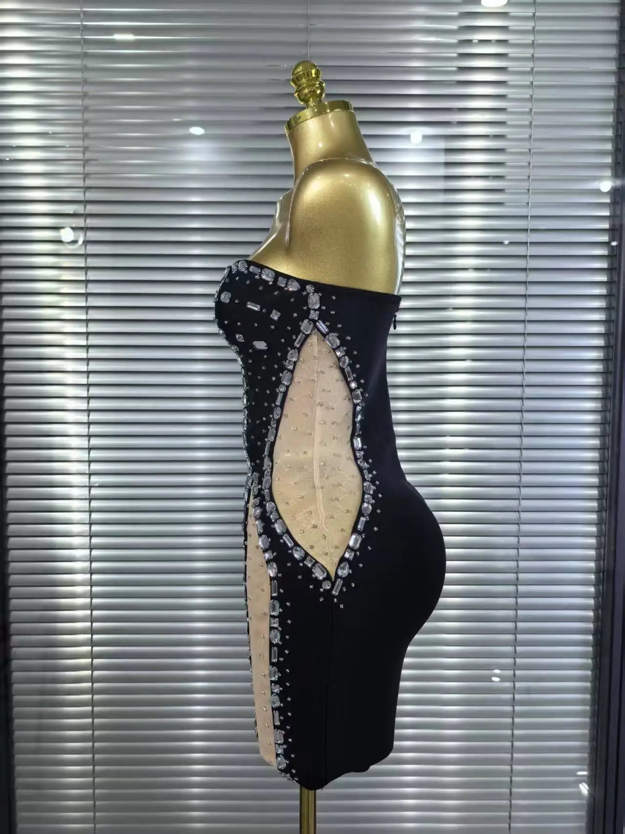 White Black Women Sexy Strapless Shinning Crystal Bodycon Mini Bandage Dress Nightclub Party Celebrate Birthday Cocktail Dress