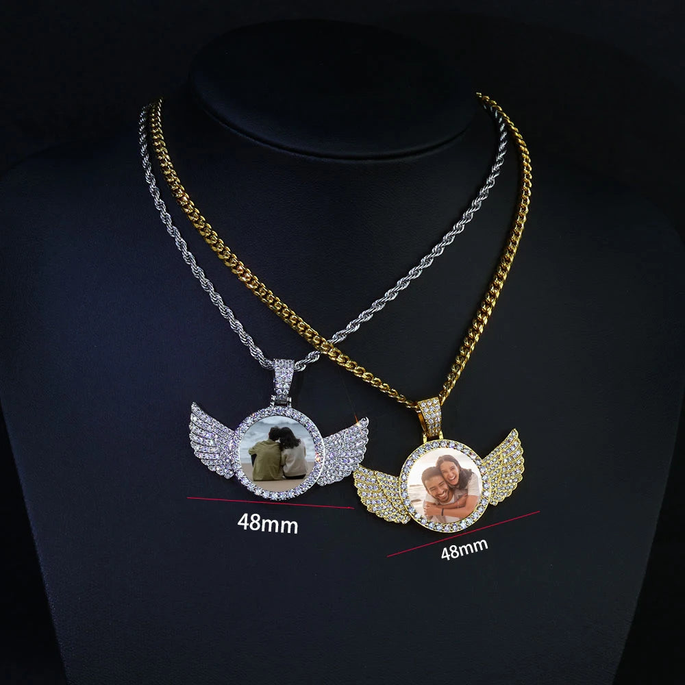 HHIOK Custom 18K Gold Plated Cubic Zircon Photo Pendant Medallions Wing Circle Pendant Necklace Personalized Wholesale