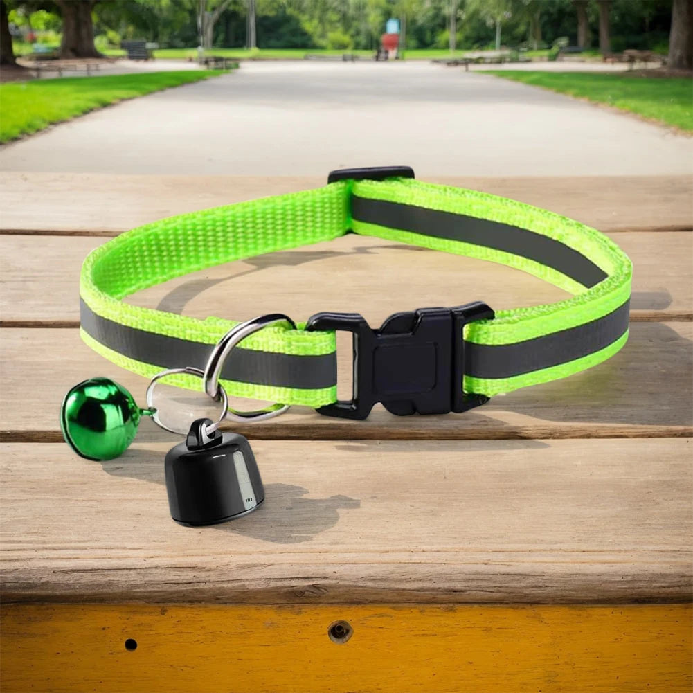 Lightweight Cat Collar with Reflective Pattern Waterproof GPS Tracker GPS Tracker Device for iOS & Android