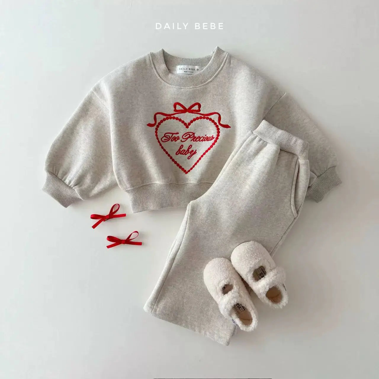 2025 Spring New Children Long Sleeve Clothes Set Baby Girls Heart Embroidery Sweatshirt + Pants 2pcs Suit Kids Sports Outfits