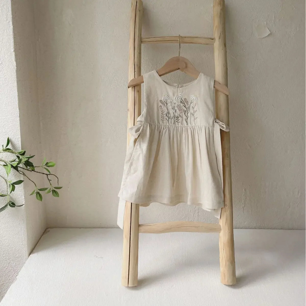 7618-1 Girl Baby Dress  Autumn New Flowers Embroidered Girl's Dress Butterfly Strap Apron Sleeveless Suspender Dress
