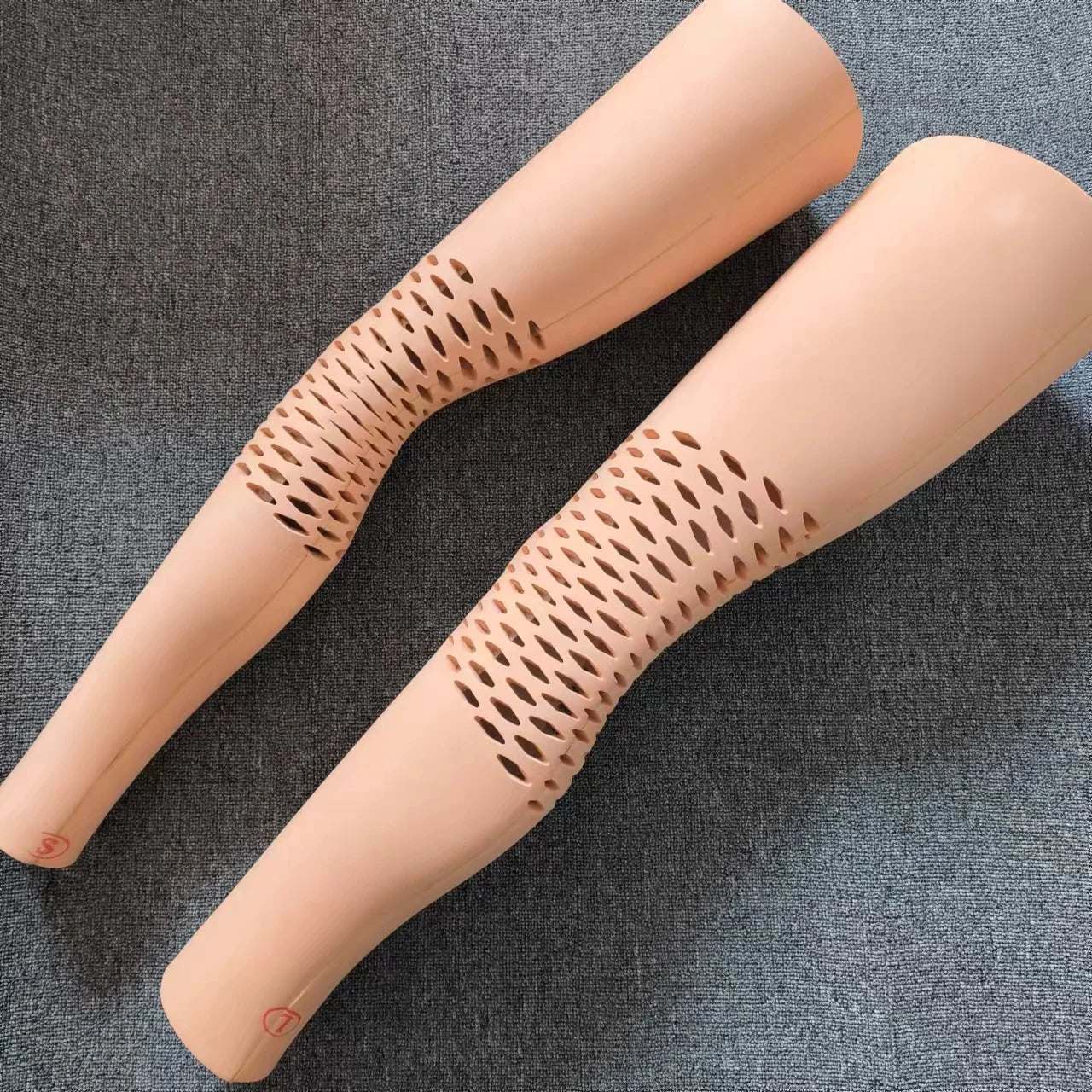 Prosthetic Leg Cover for Above-Knee Amputees | Realistic Leg Cosmetic Skin Sleeve | Protective & Decorative Thigh Cover (S/M/L)