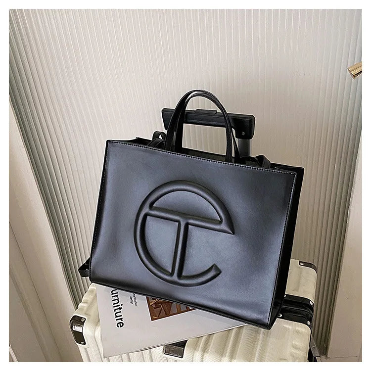 2026 Fashion Elegant Classic Paris Diaper Bag Unique Leisure Business Crossbody Purse for Women Daily Commute Work