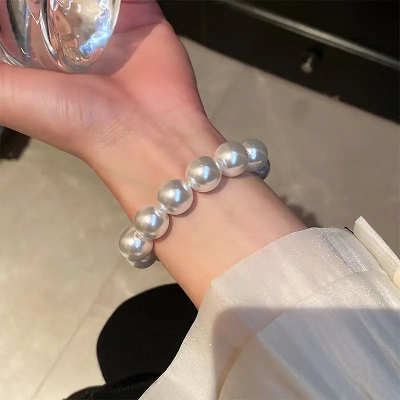 Elegant White Faux Pearls Beaded Bracelets for Women Adjustable Elastic Rope Bracelet French Luxury Hands Jewelry Accessories