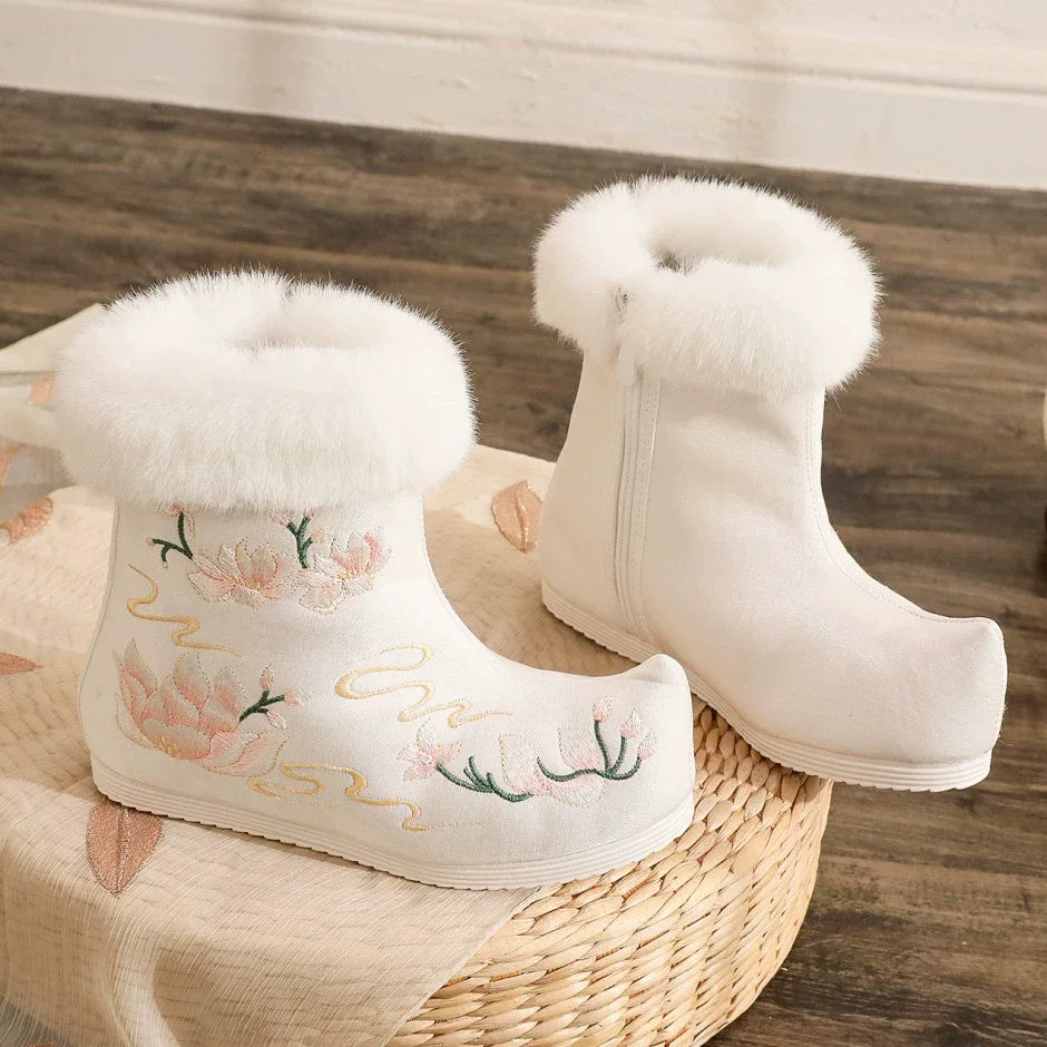 Winter Fashion Shoes Embroidered Fur Boots For Woman Bota Ancient Costume Botines Para Mujeres Hanfu Women's Boots Botas Mujer