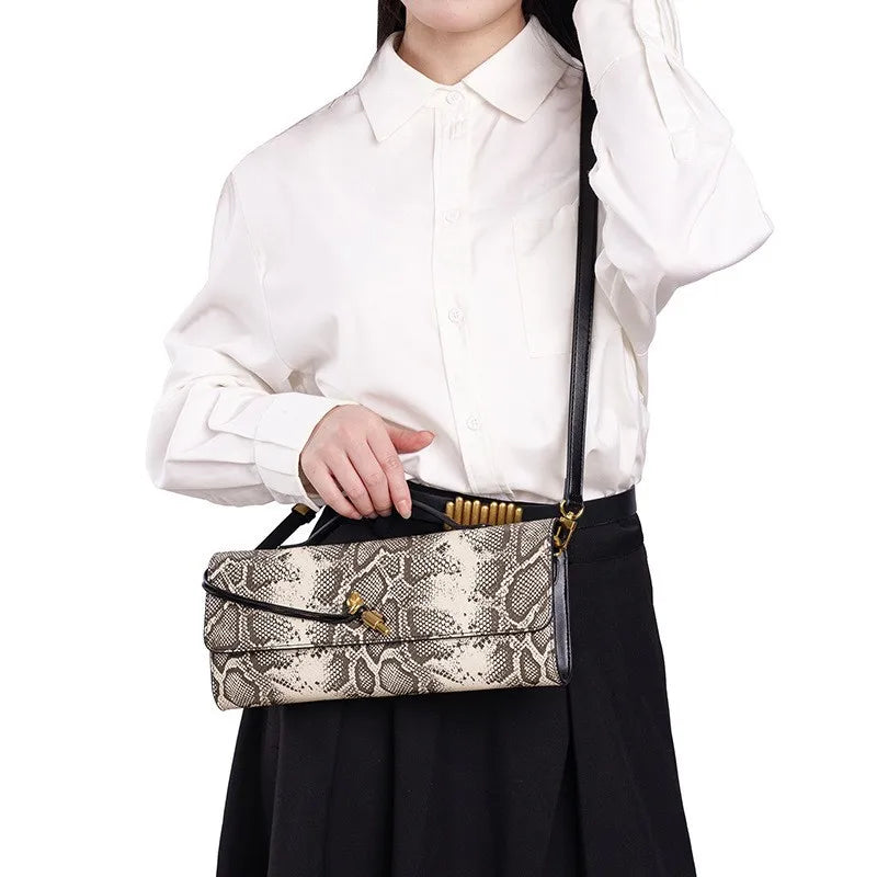 Diaper Bag Fashionable Trendy Stylish Leather Crossbody Handbag Women Elegant Classic Designer Paris Large Capacity